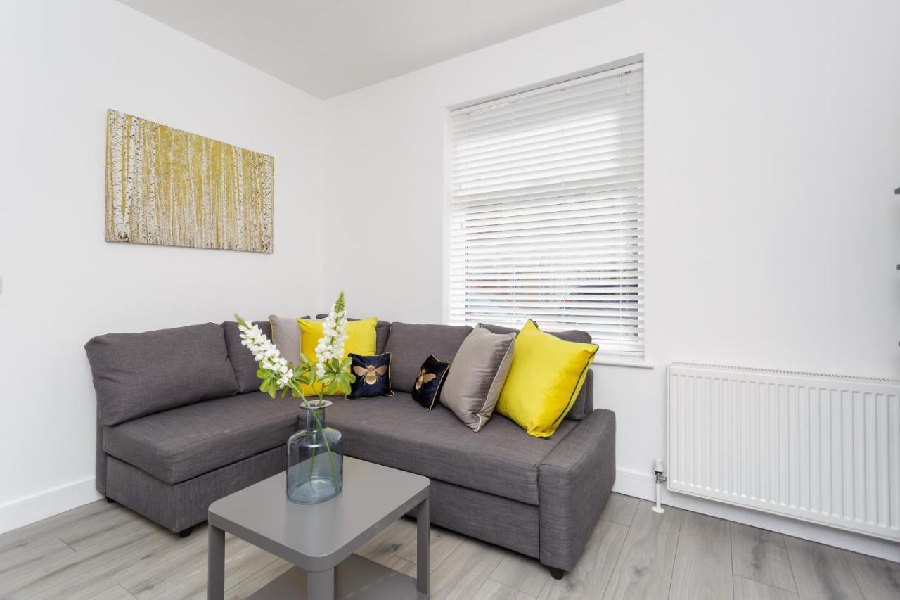 Harold House - Modern Open Plan 4 Bedroom, 3 Bathroom House In Southsea, Appartement