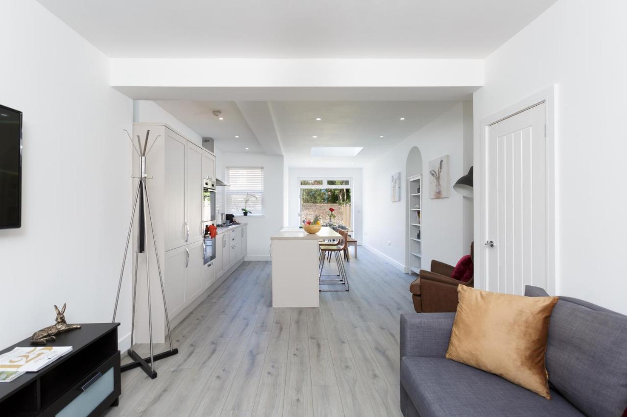 Harold House - Modern Open Plan 4 Bedroom, 3 Bathroom House In Southsea, Appartement Portsmouth