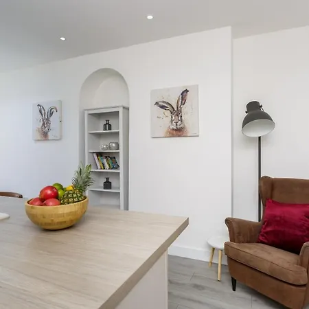 Harold House - Modern Open Plan 4 Bedroom, 3 Bathroom House In Central Southsea, Portsmouth Exterior photo
