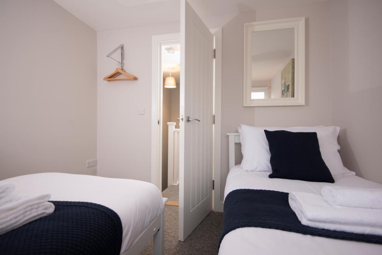 Harold House - Modern Open Plan 4 Bedroom, 3 Bathroom House In Southsea, Portsmouth